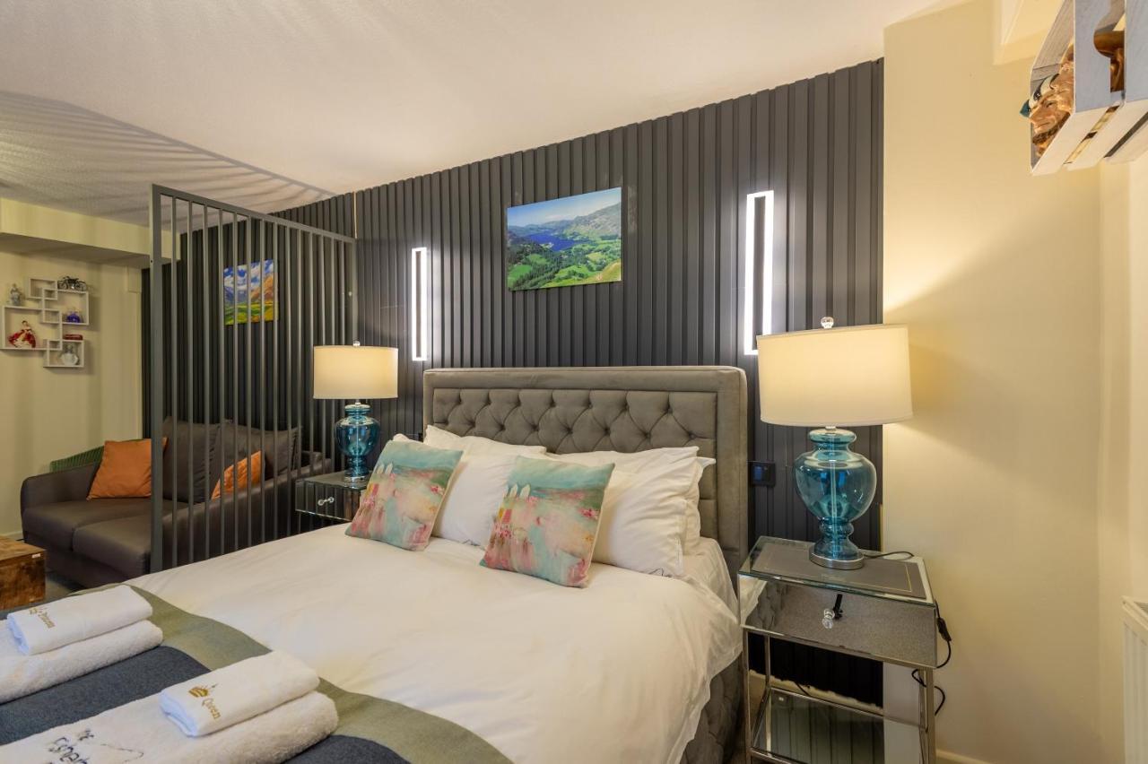The Ambleside Apartments - Self Catering With Private Kitchen - Best For Location Ngoại thất bức ảnh